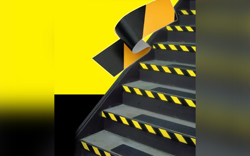 băng dính dán cảnh báo cầu thang